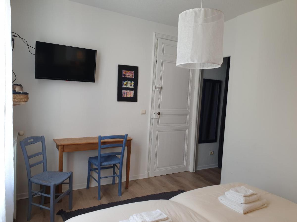 Chambres D'Hotes Et Gites- L'Abri Sous Roche Tautavel Buitenkant foto
