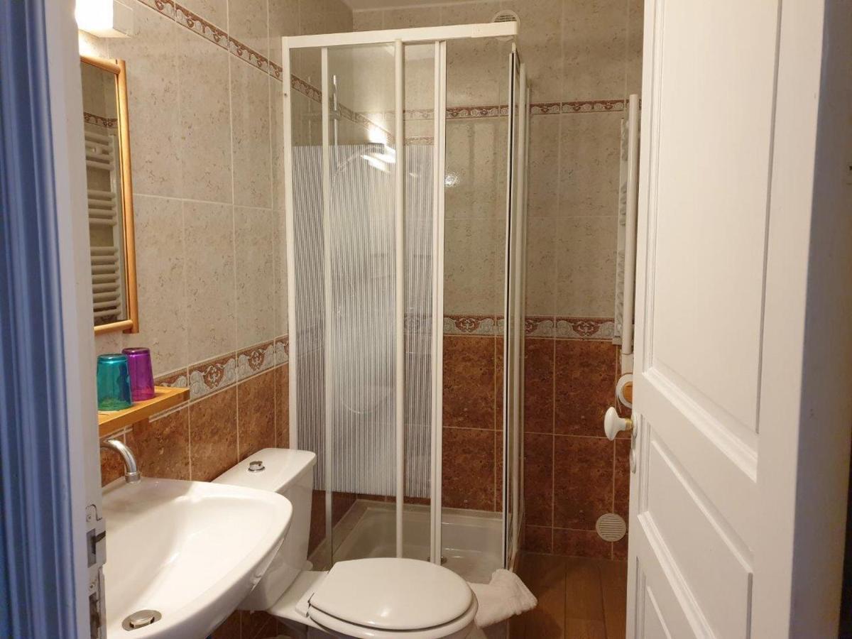 Chambres D'Hotes Et Gites- L'Abri Sous Roche Tautavel Buitenkant foto