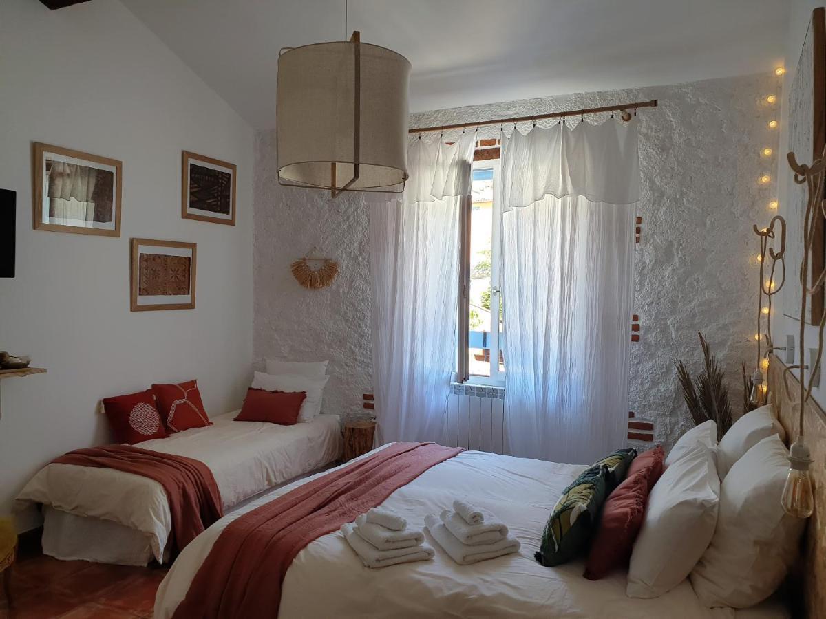 Chambres D'Hotes Et Gites- L'Abri Sous Roche Tautavel Buitenkant foto