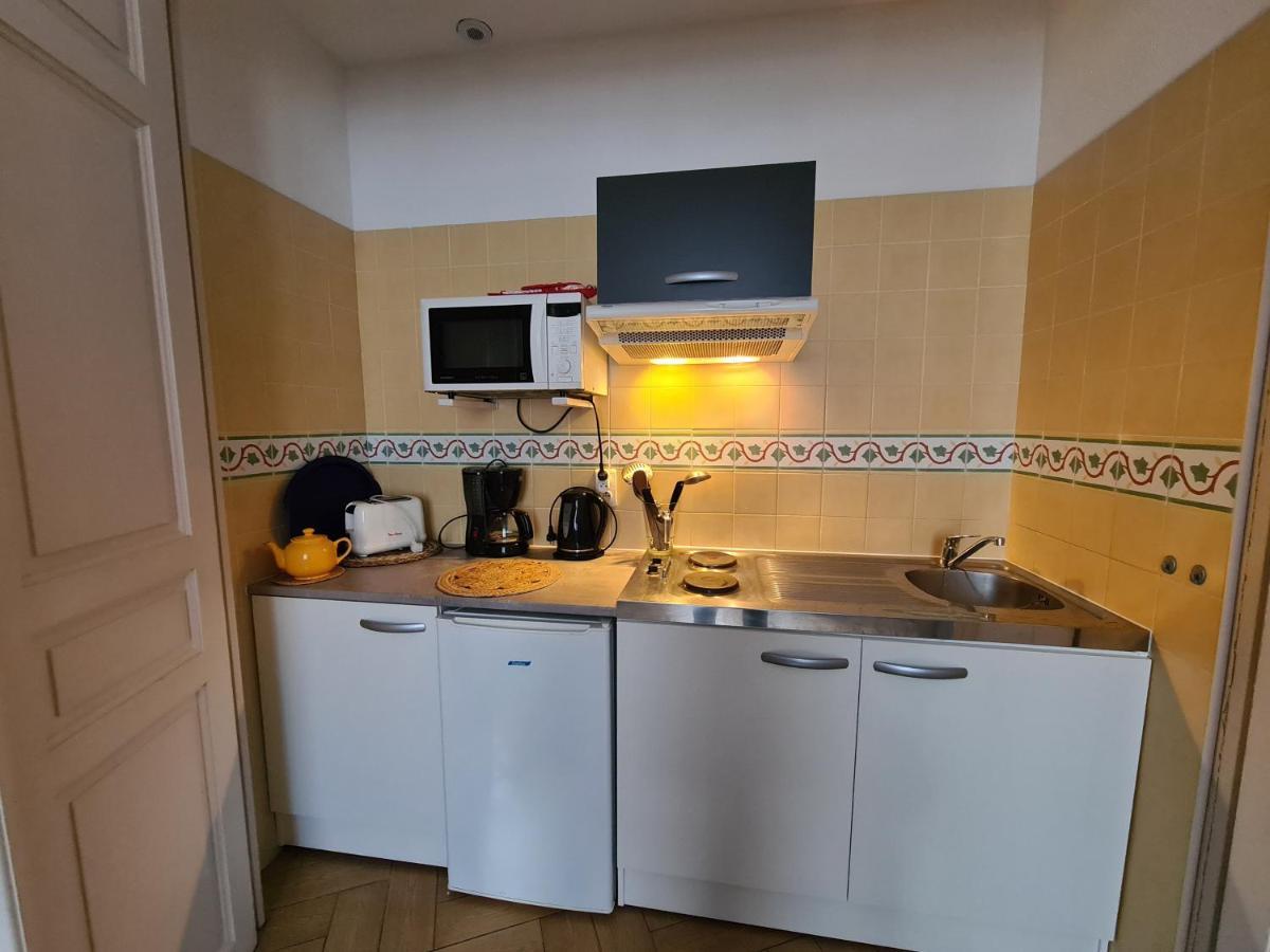 Chambres D'Hotes Et Gites- L'Abri Sous Roche Tautavel Buitenkant foto